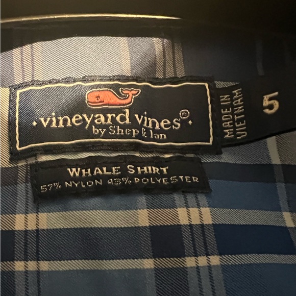 Boys Vineyard Vines Button Down - Size 5 - Picture 2 of 2